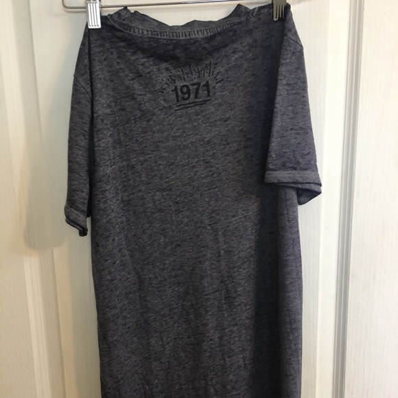 A Walt Disney world tshirt - Picture 5 of 5